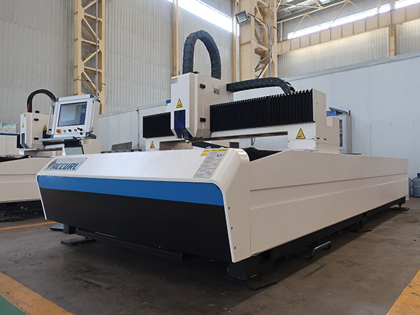 1000 วัตต์ไฟเบอร์ cnc ราคาเครื่องตัดเลเซอร์