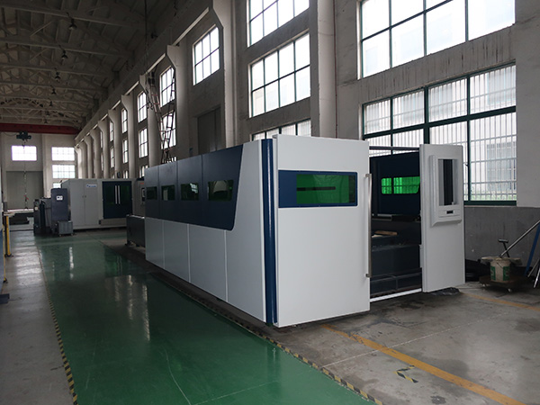 เครื่องตัดเลเซอร์ 3000 วัตต์ราคา IPG 3kw ไฟเบอร์